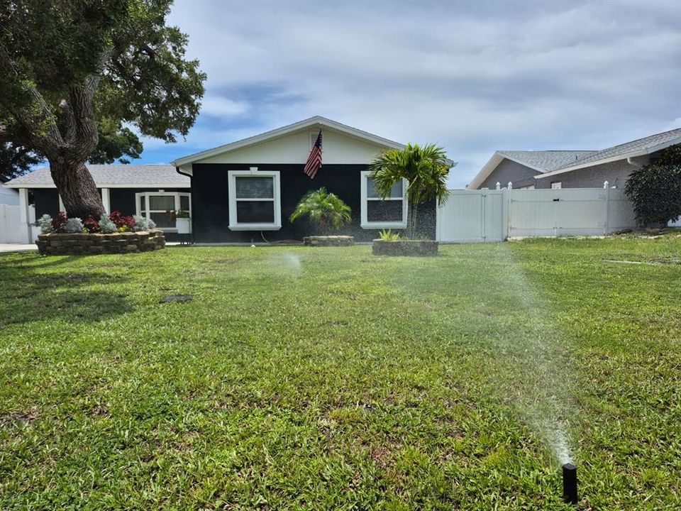 For Sale: $495,000 (3 beds, 2 baths, 1573 Square Feet)