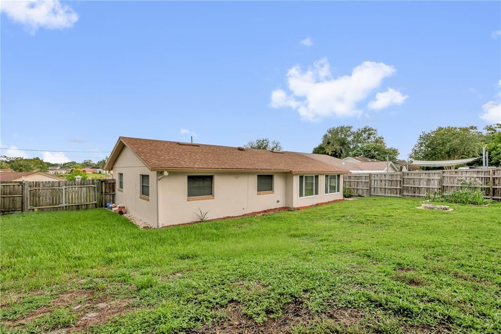 En Venta: $317,900 (3 camas, 2 baños, 1246 Pies cuadrados)
