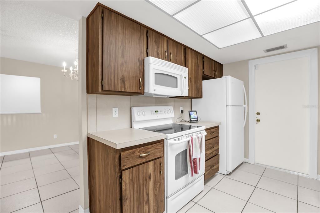 En Venta: $317,900 (3 camas, 2 baños, 1246 Pies cuadrados)