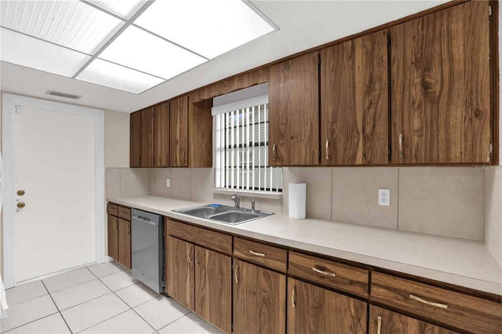 En Venta: $317,900 (3 camas, 2 baños, 1246 Pies cuadrados)