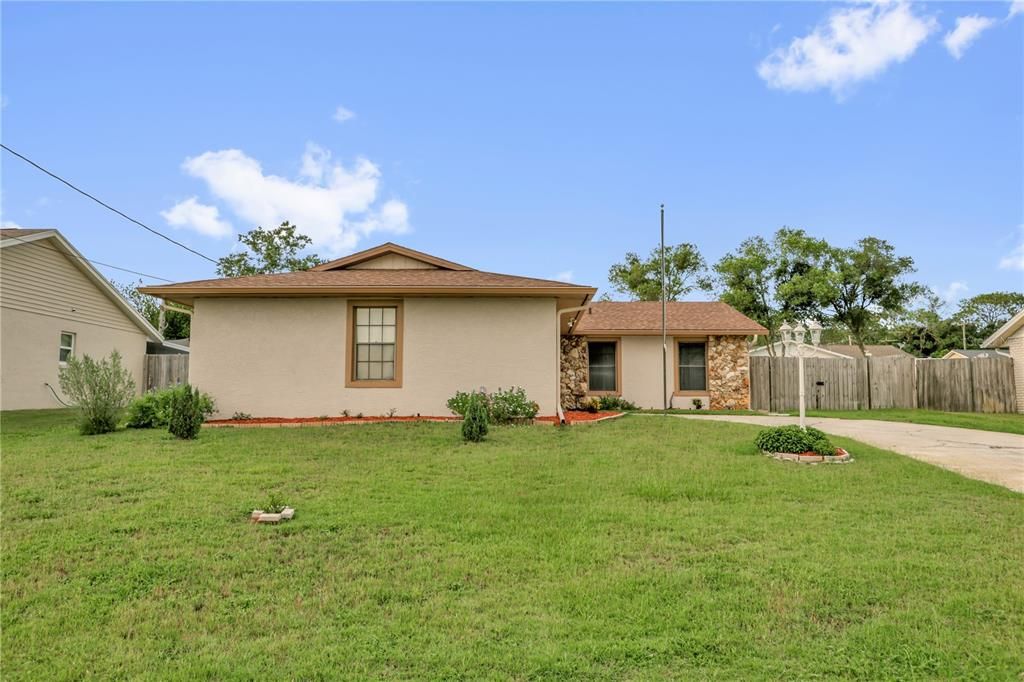 En Venta: $317,900 (3 camas, 2 baños, 1246 Pies cuadrados)