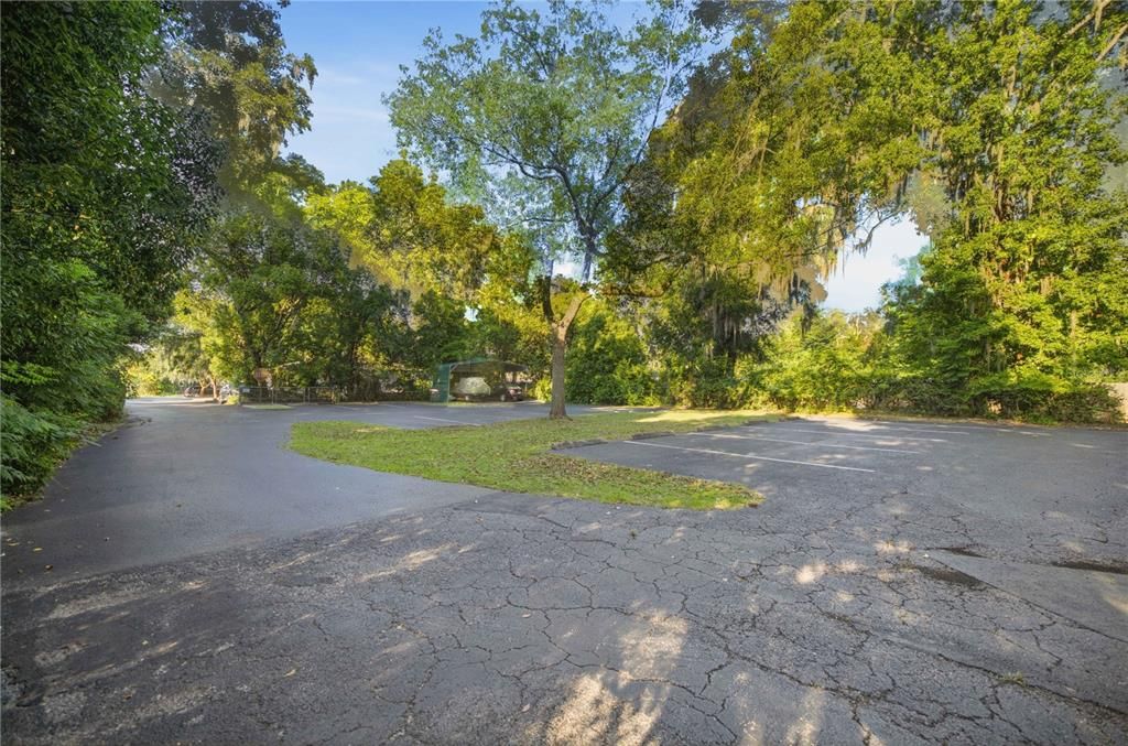En Venta: $499,900 (0.73 acres)