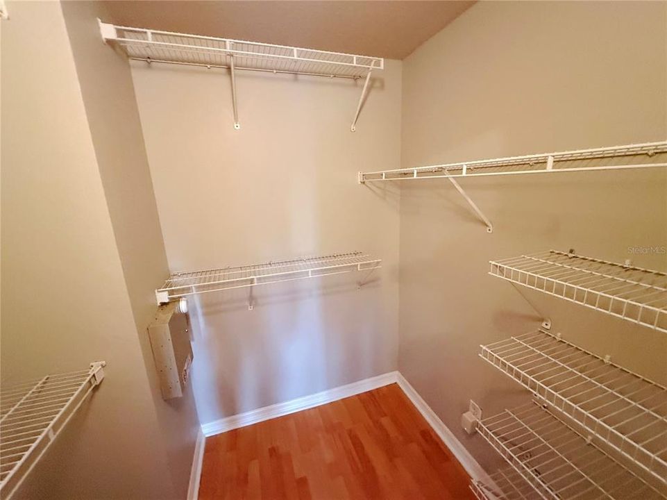 На продажу: $269,900 (3 спален, 2 ванн, 1296 Квадратных фут)