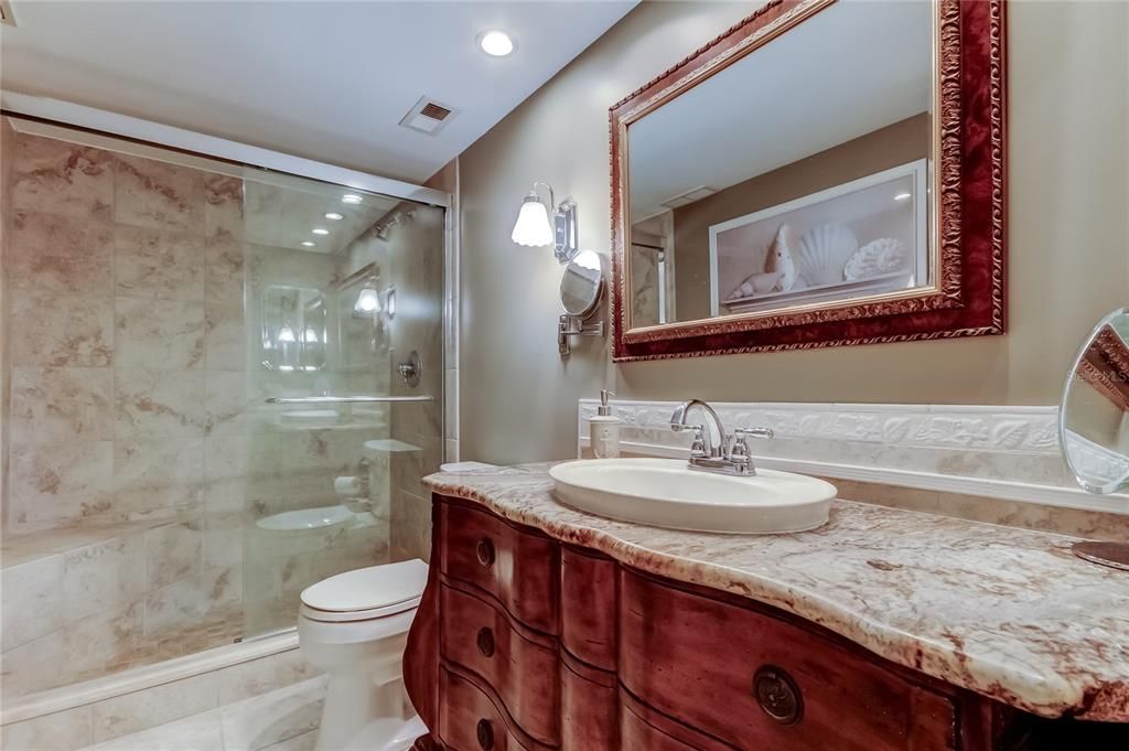 For Sale: $287,700 (2 beds, 2 baths, 1280 Square Feet)