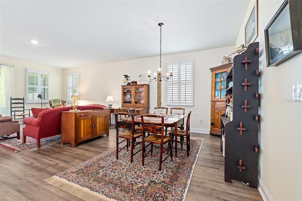 For Sale: $455,000 (4 beds, 2 baths, 2003 Square Feet)