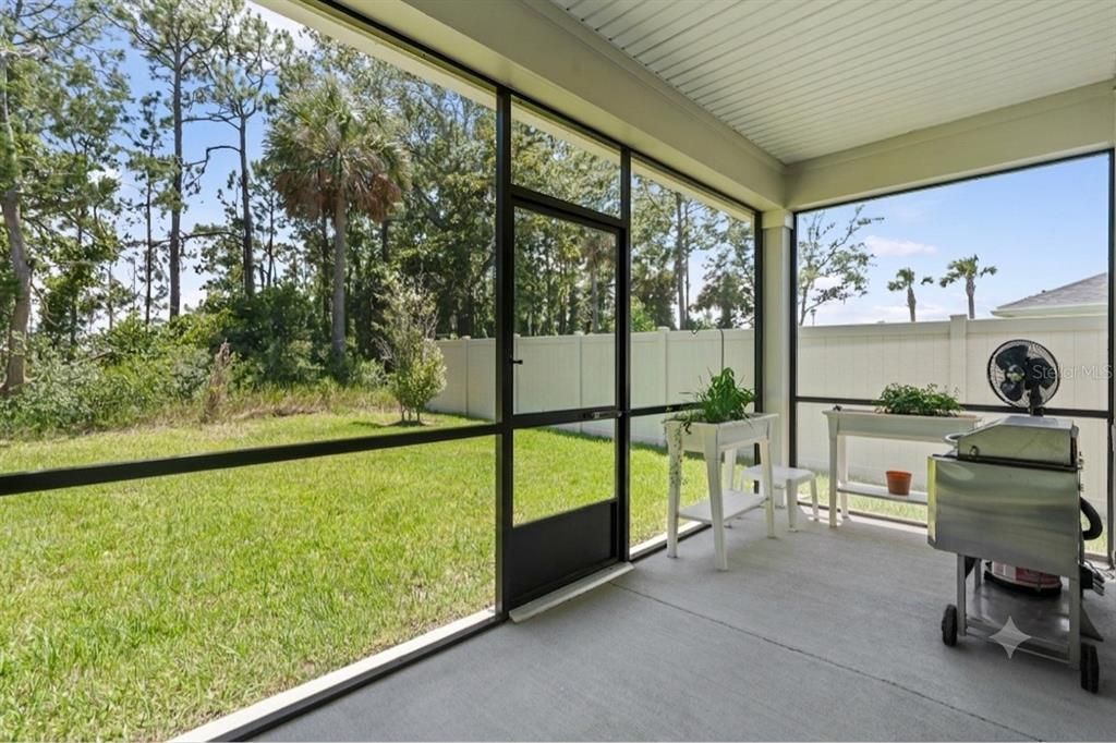For Sale: $455,000 (4 beds, 2 baths, 2003 Square Feet)