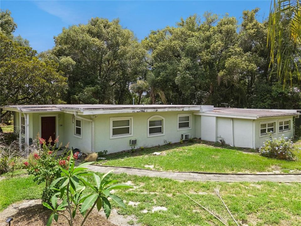 Active With Contract: $375,000 (4 beds, 1 baths, 1731 Square Feet)