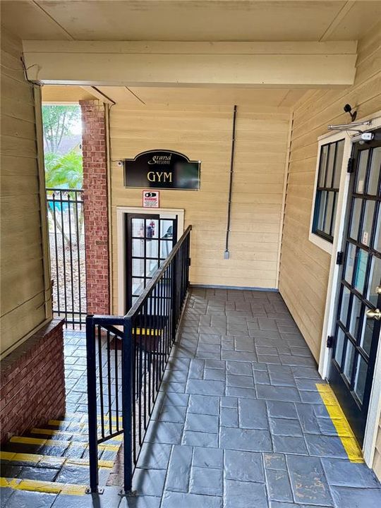 For Rent: $1,450 (1 beds, 1 baths, 684 Square Feet)