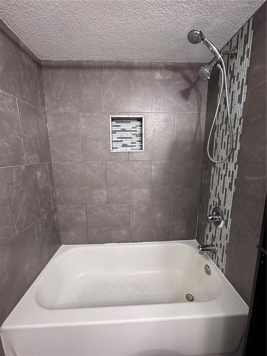 For Rent: $1,450 (1 beds, 1 baths, 684 Square Feet)