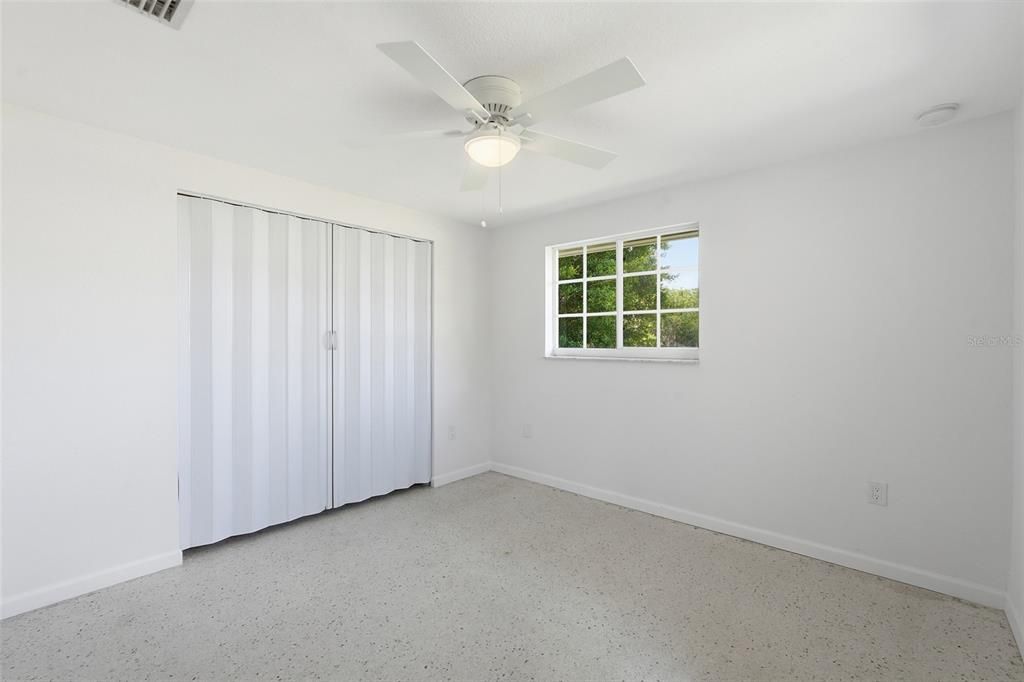 For Sale: $210,000 (3 beds, 2 baths, 1415 Square Feet)