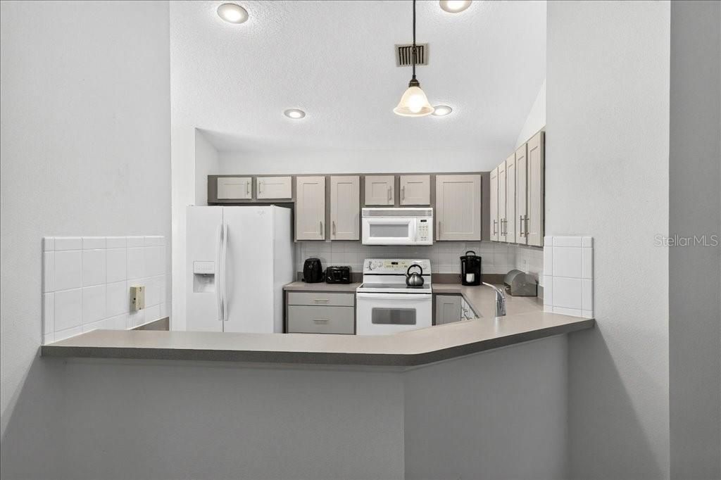 For Sale: $359,000 (3 beds, 2 baths, 1488 Square Feet)