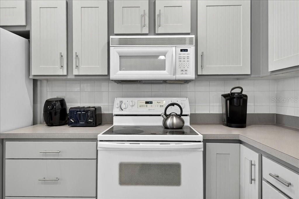 For Sale: $359,000 (3 beds, 2 baths, 1488 Square Feet)