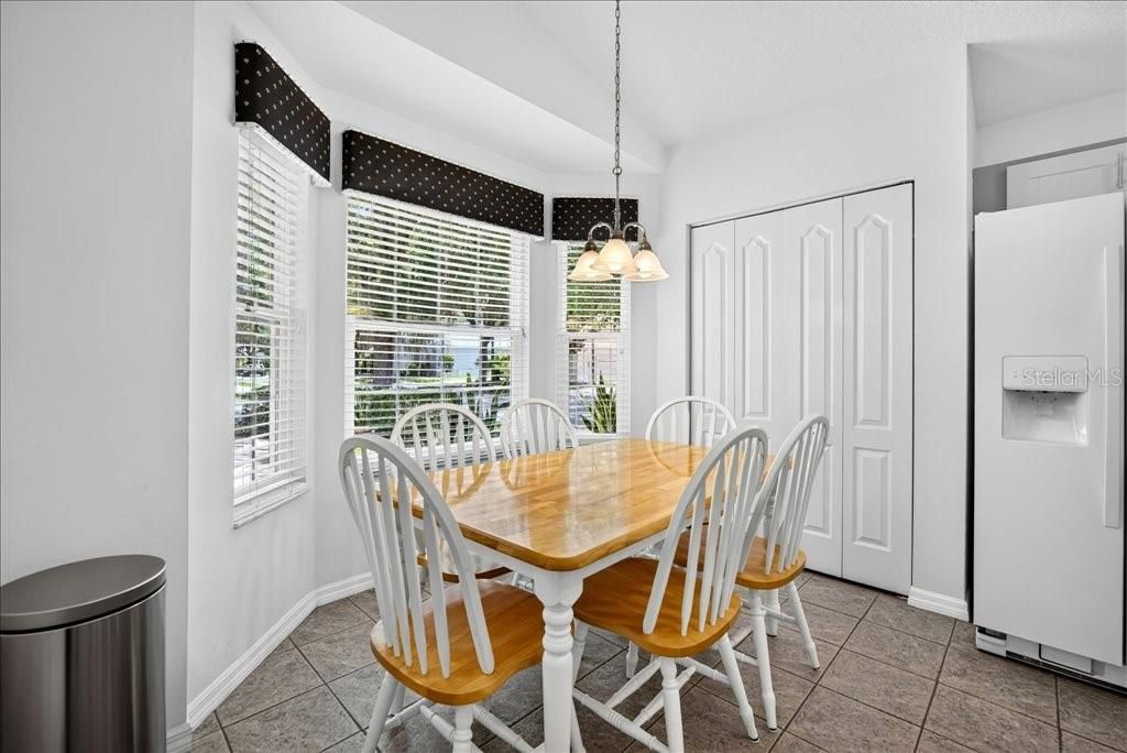 For Sale: $359,000 (3 beds, 2 baths, 1488 Square Feet)
