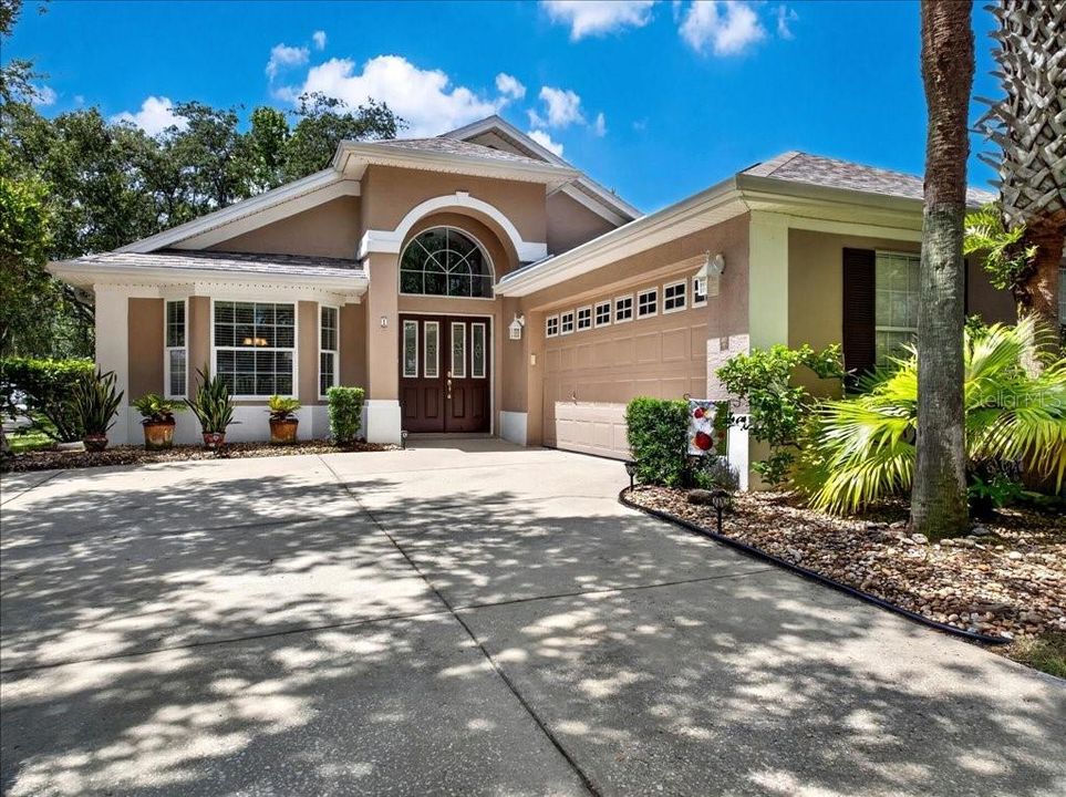 For Sale: $359,000 (3 beds, 2 baths, 1488 Square Feet)