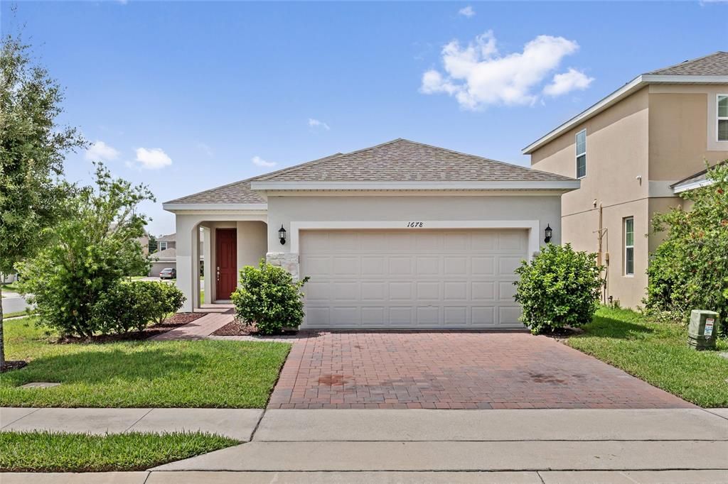For Sale: $283,000 (4 beds, 2 baths, 1495 Square Feet)