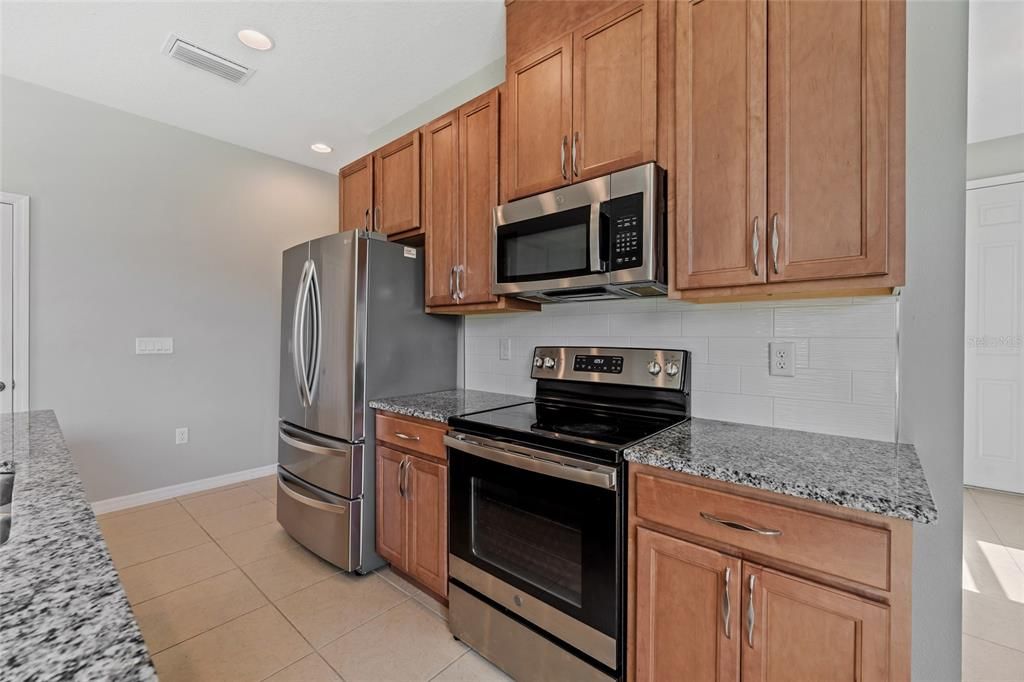 For Sale: $283,000 (4 beds, 2 baths, 1495 Square Feet)