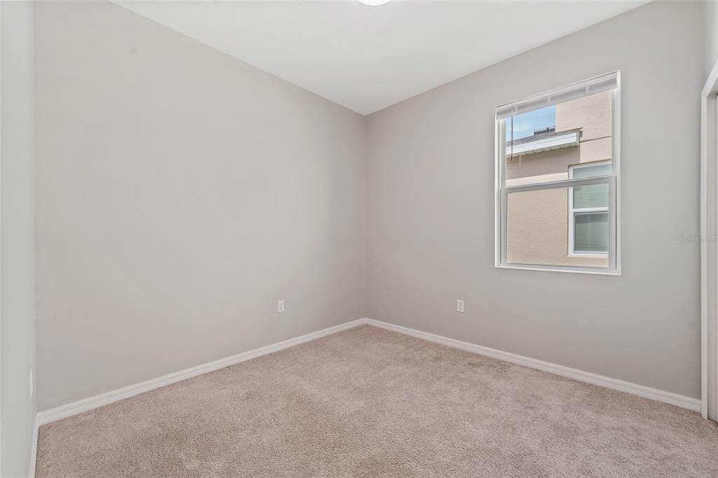 For Sale: $283,000 (4 beds, 2 baths, 1495 Square Feet)
