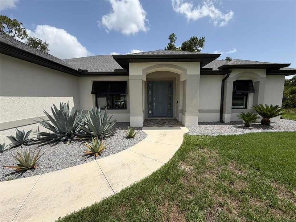 For Sale: $525,000 (3 beds, 2 baths, 1812 Square Feet)