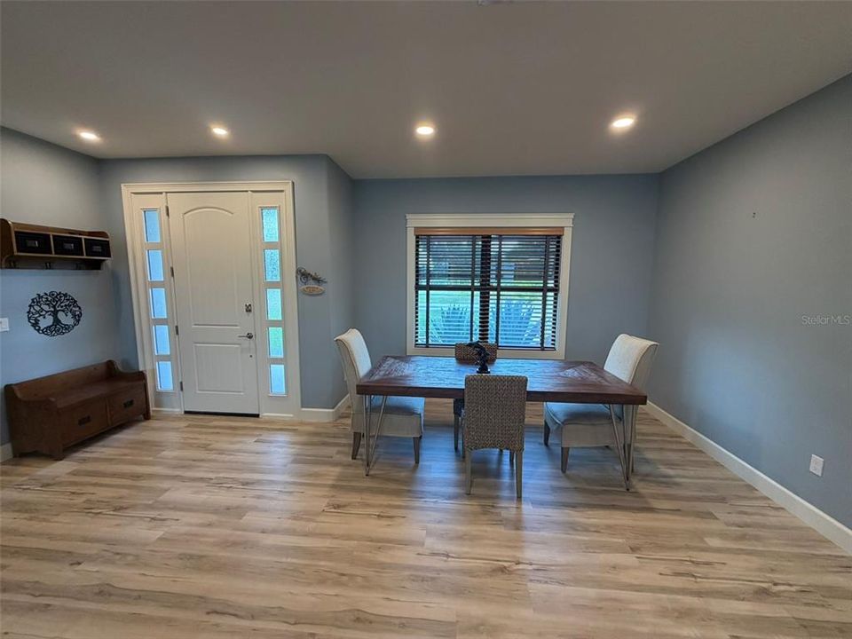 For Sale: $525,000 (3 beds, 2 baths, 1812 Square Feet)