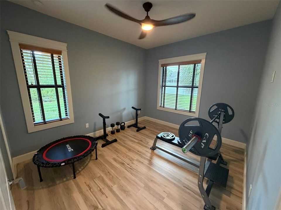 For Sale: $525,000 (3 beds, 2 baths, 1812 Square Feet)