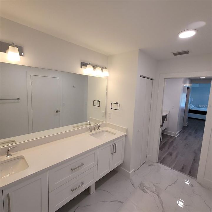 For Rent: $5,500 (4 beds, 2 baths, 2315 Square Feet)