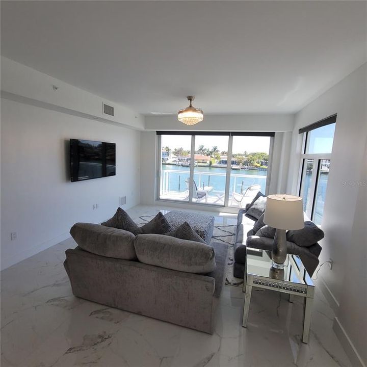 For Rent: $5,500 (4 beds, 2 baths, 2315 Square Feet)