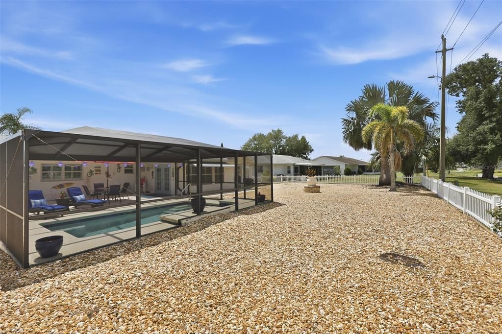 Activo con contrato: $295,000 (2 camas, 2 baños, 1309 Pies cuadrados)