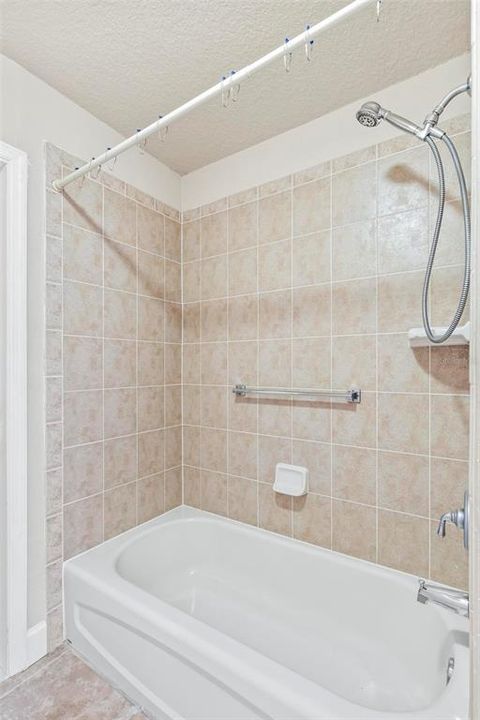 В аренду: $3,200 (5 спален, 3 ванн, 2858 Квадратных фут)