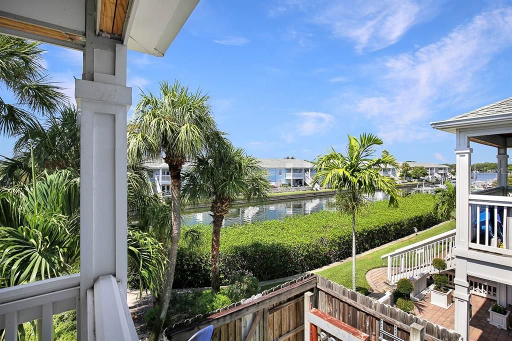 For Rent: $1,950 (1 beds, 1 baths, 668 Square Feet)