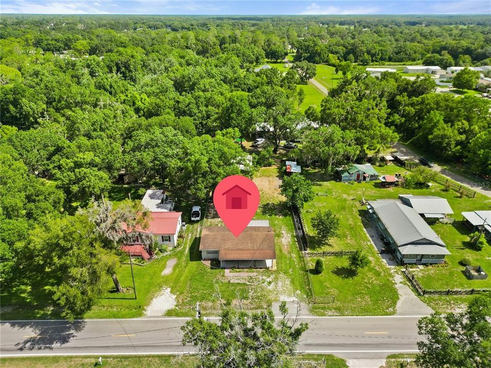For Sale: $249,000 (3 beds, 2 baths, 884 Square Feet)