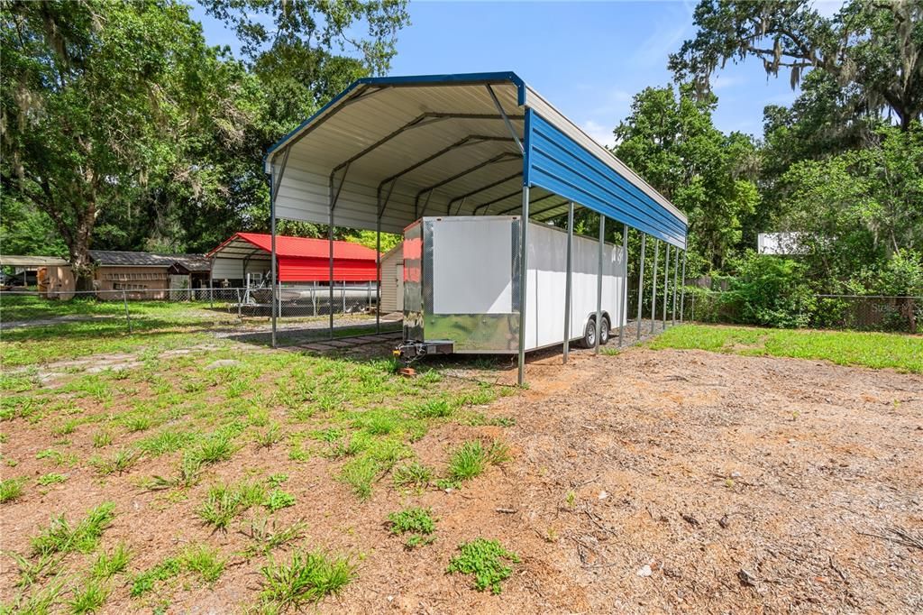 For Sale: $249,000 (3 beds, 2 baths, 884 Square Feet)