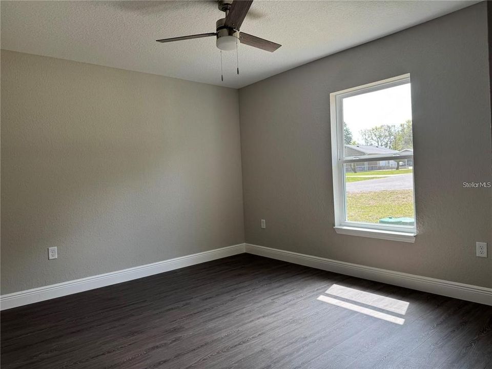 En Venta: $263,995 (3 camas, 2 baños, 1355 Pies cuadrados)