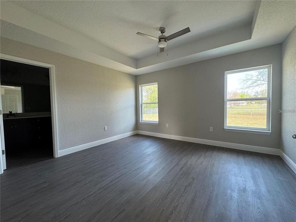 En Venta: $263,995 (3 camas, 2 baños, 1355 Pies cuadrados)
