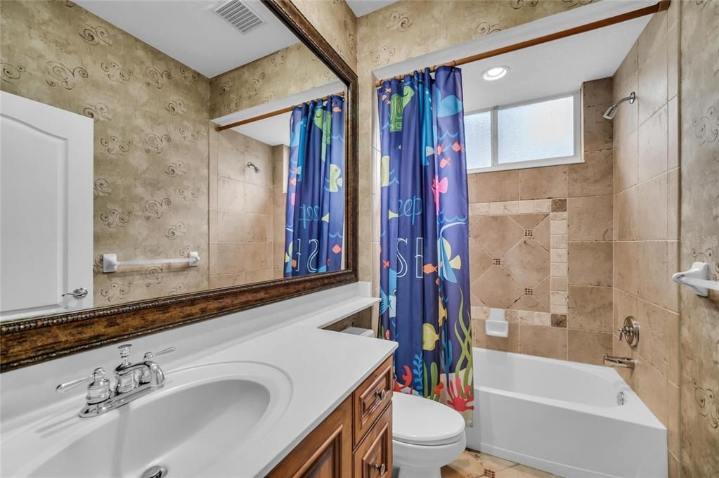 En Venta: $865,000 (4 camas, 3 baños, 3045 Pies cuadrados)
