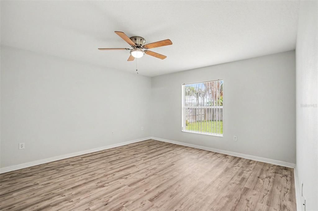 For Sale: $529,000 (3 beds, 2 baths, 1692 Square Feet)