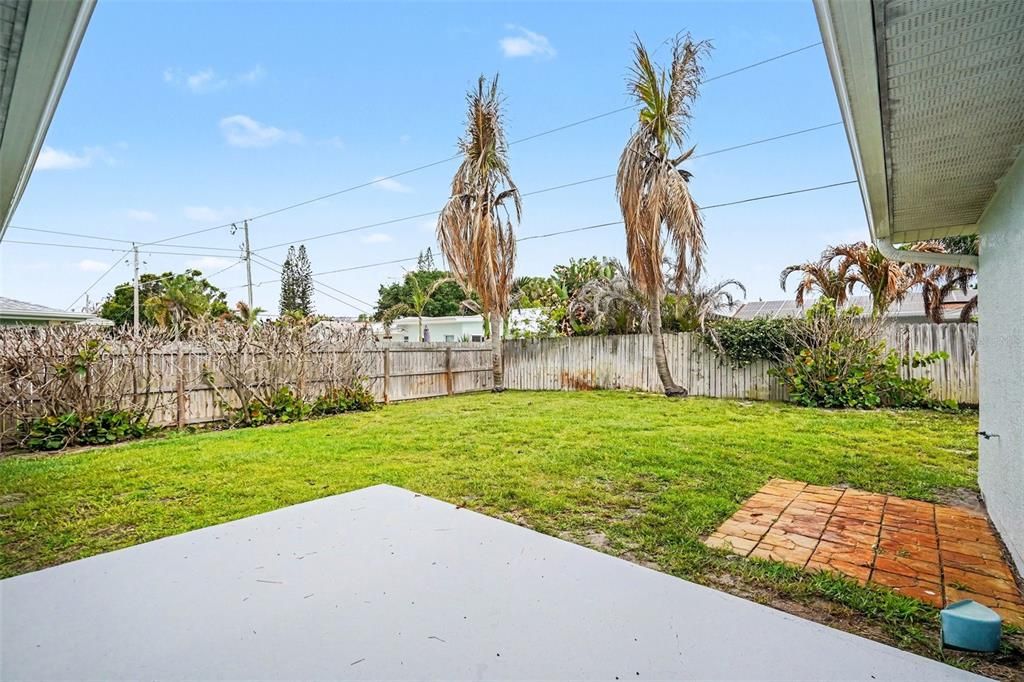 For Sale: $529,000 (3 beds, 2 baths, 1692 Square Feet)
