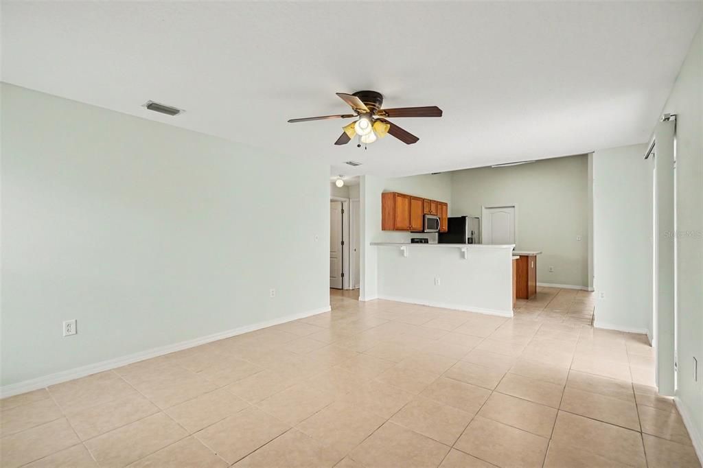 For Sale: $529,000 (3 beds, 2 baths, 1692 Square Feet)