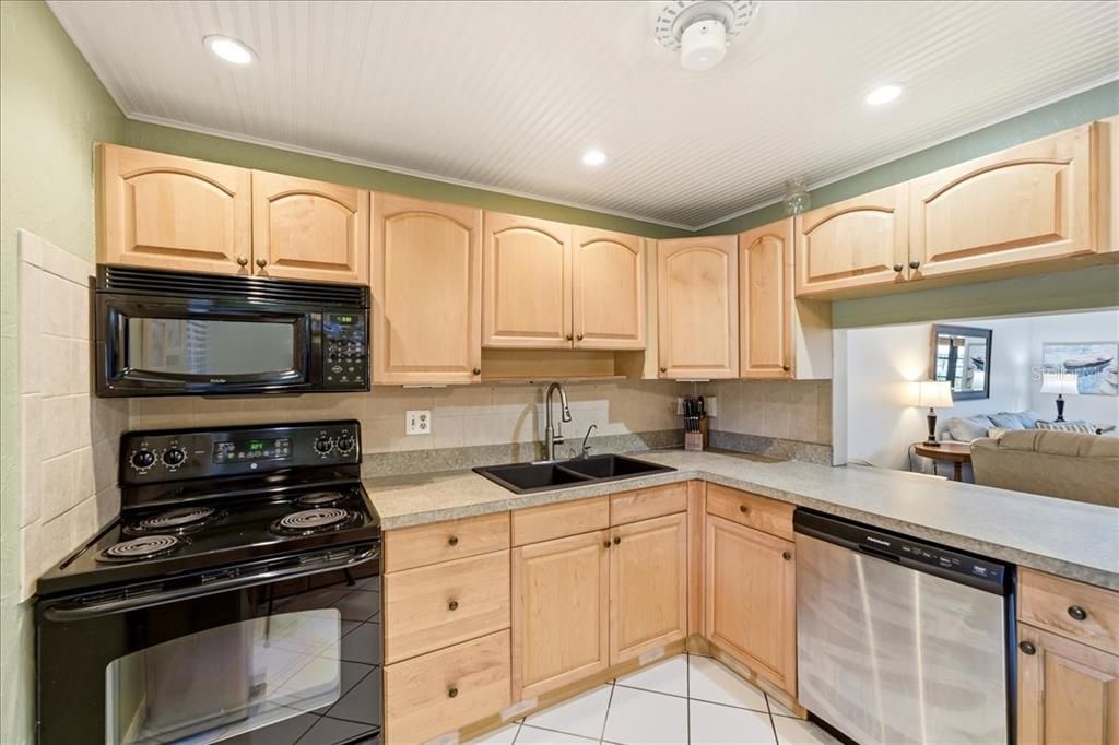 En Venta: $375,000 (2 camas, 2 baños, 1008 Pies cuadrados)