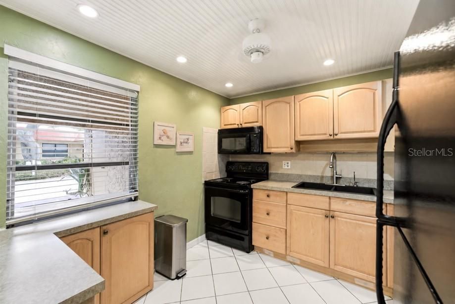 En Venta: $375,000 (2 camas, 2 baños, 1008 Pies cuadrados)