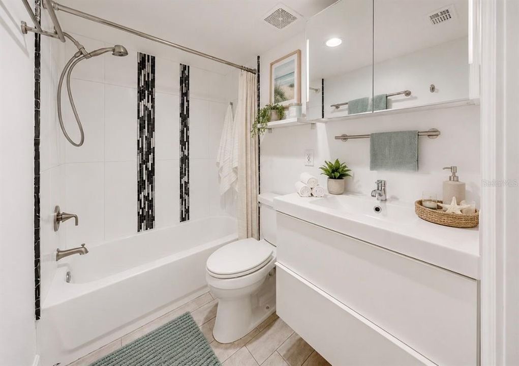 В аренду: $1,900 (2 спален, 2 ванн, 1084 Квадратных фут)