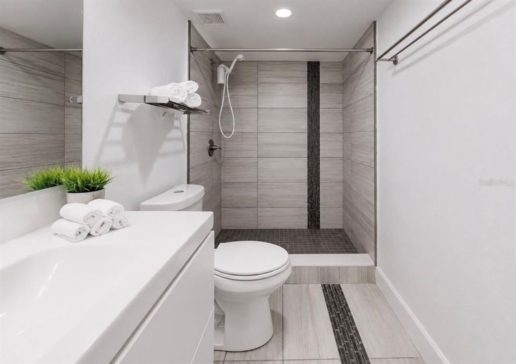 В аренду: $1,900 (2 спален, 2 ванн, 1084 Квадратных фут)