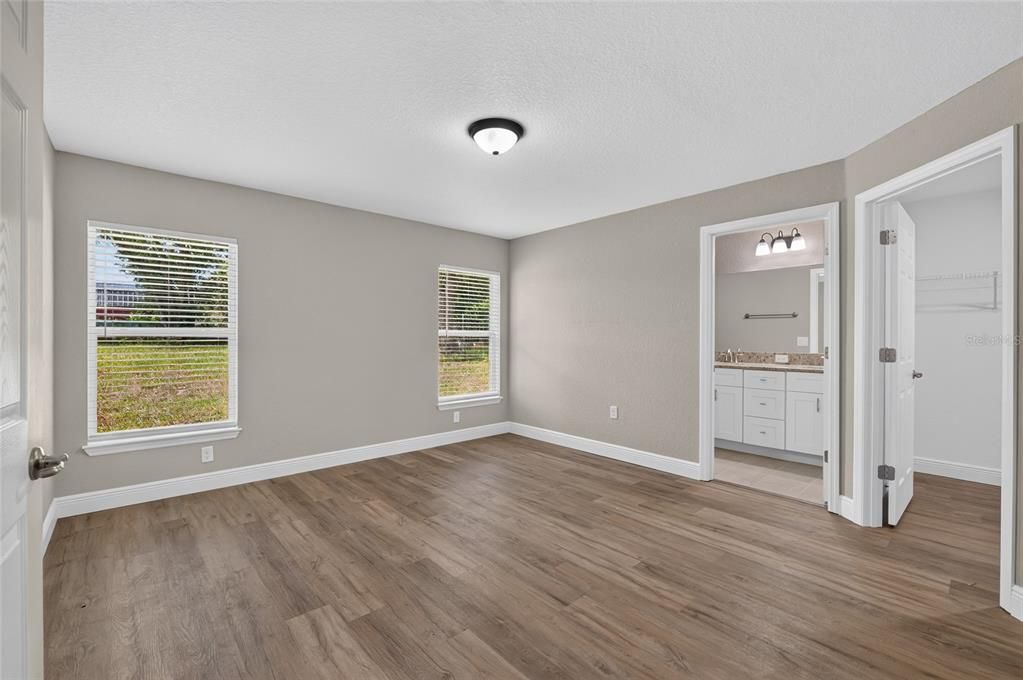 For Sale: $234,000 (3 beds, 2 baths, 1286 Square Feet)
