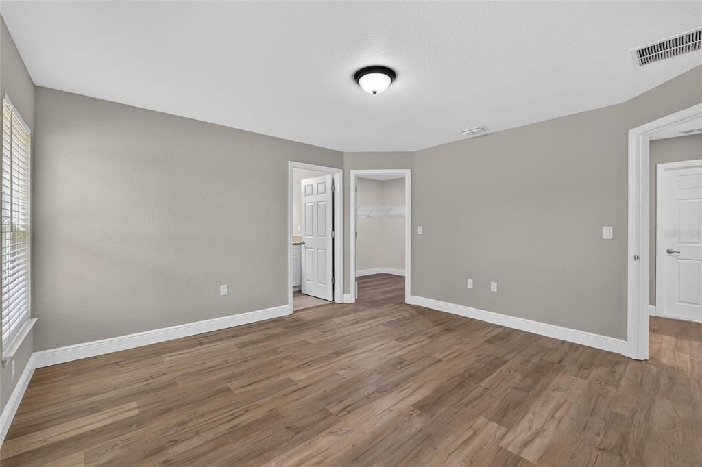 For Sale: $234,000 (3 beds, 2 baths, 1286 Square Feet)