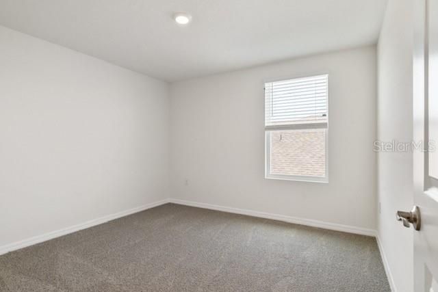 For Rent: $2,400 (5 beds, 3 baths, 2481 Square Feet)