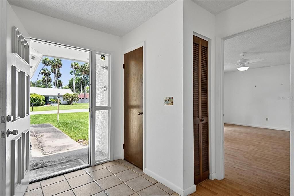 Active With Contract: $210,000 (3 beds, 2 baths, 1263 Square Feet)