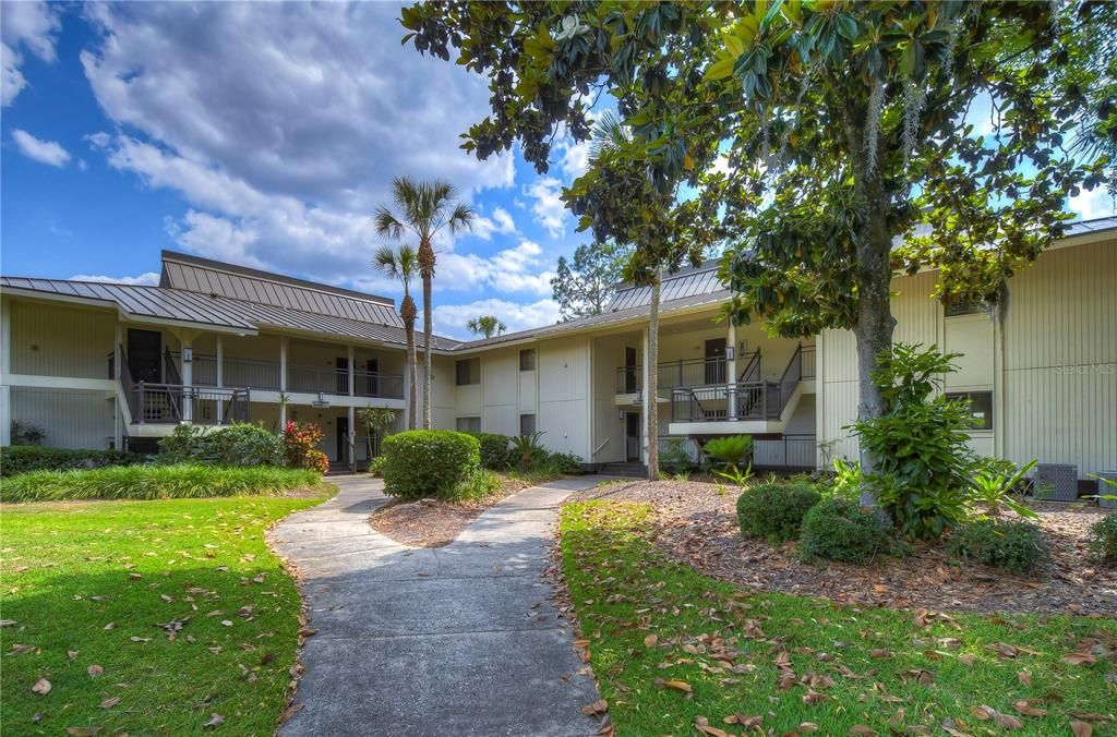 For Rent: $1,450 (1 beds, 1 baths, 800 Square Feet)