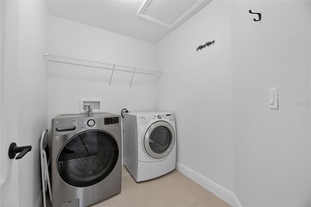 На продажу: $549,999 (5 спален, 3 ванн, 3092 Квадратных фут)