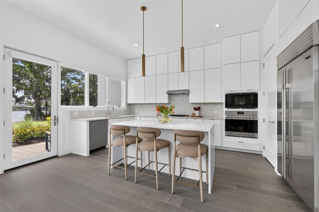 En Venta: $1,339,000 (3 camas, 3 baños, 2377 Pies cuadrados)