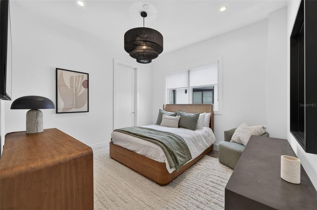 En Venta: $1,339,000 (3 camas, 3 baños, 2377 Pies cuadrados)
