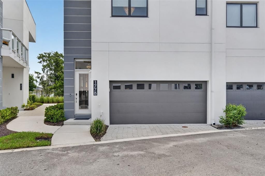 En Venta: $1,339,000 (3 camas, 3 baños, 2377 Pies cuadrados)
